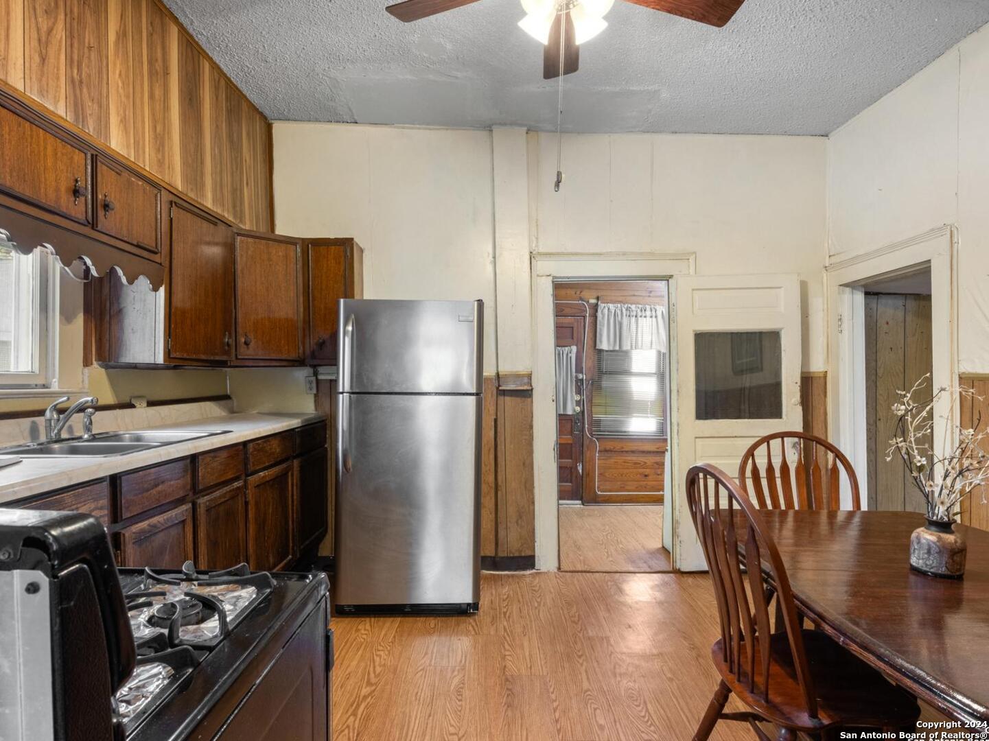 1315 Alametos San Antonio TX 78201