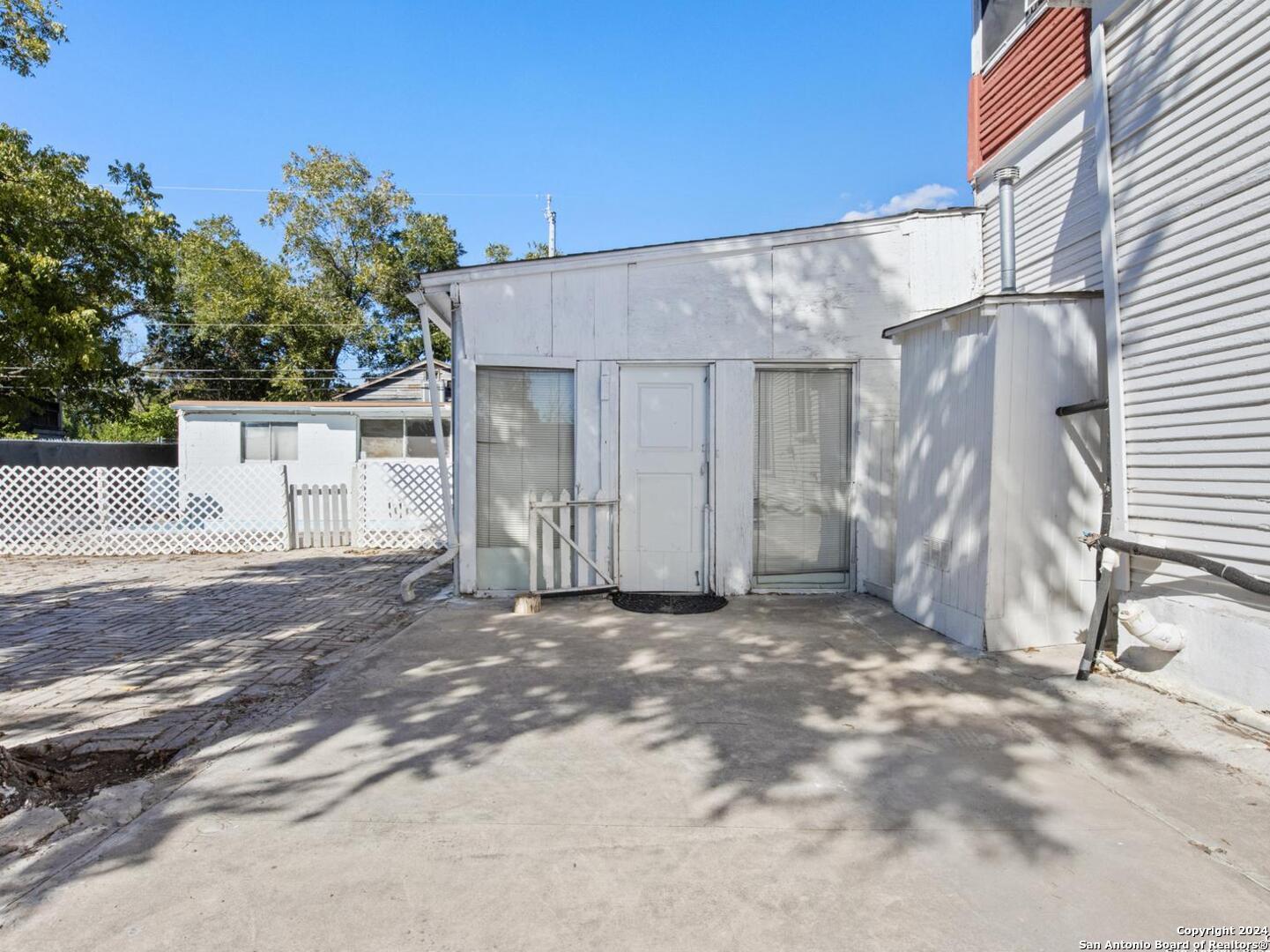 1315 Alametos San Antonio TX 78201