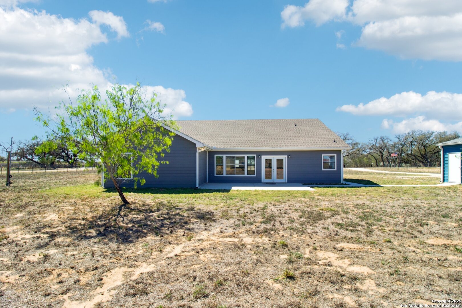 1783 County Road 7711 Devine TX 78016