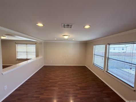 135 Bright Trail San Antonio TX 78253