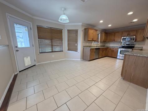 135 Bright Trail San Antonio TX 78253