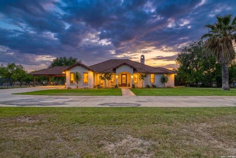 2189 County Road 400 Uvalde TX 78801