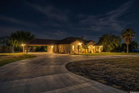 2189 County Road 400 Uvalde TX 78801