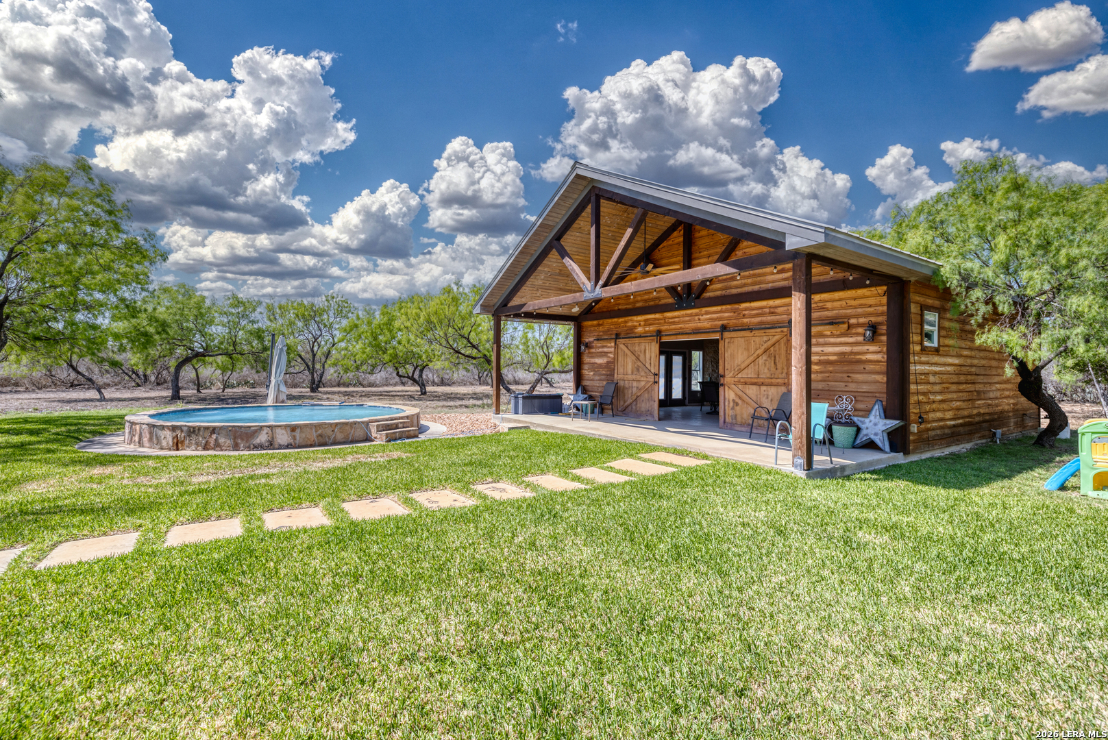 2189 County Road 400 Uvalde TX 78801