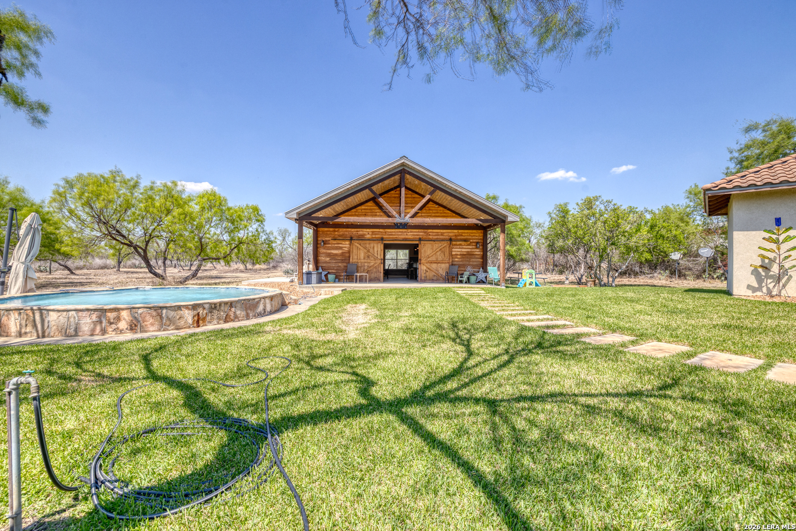 2189 County Road 400 Uvalde TX 78801