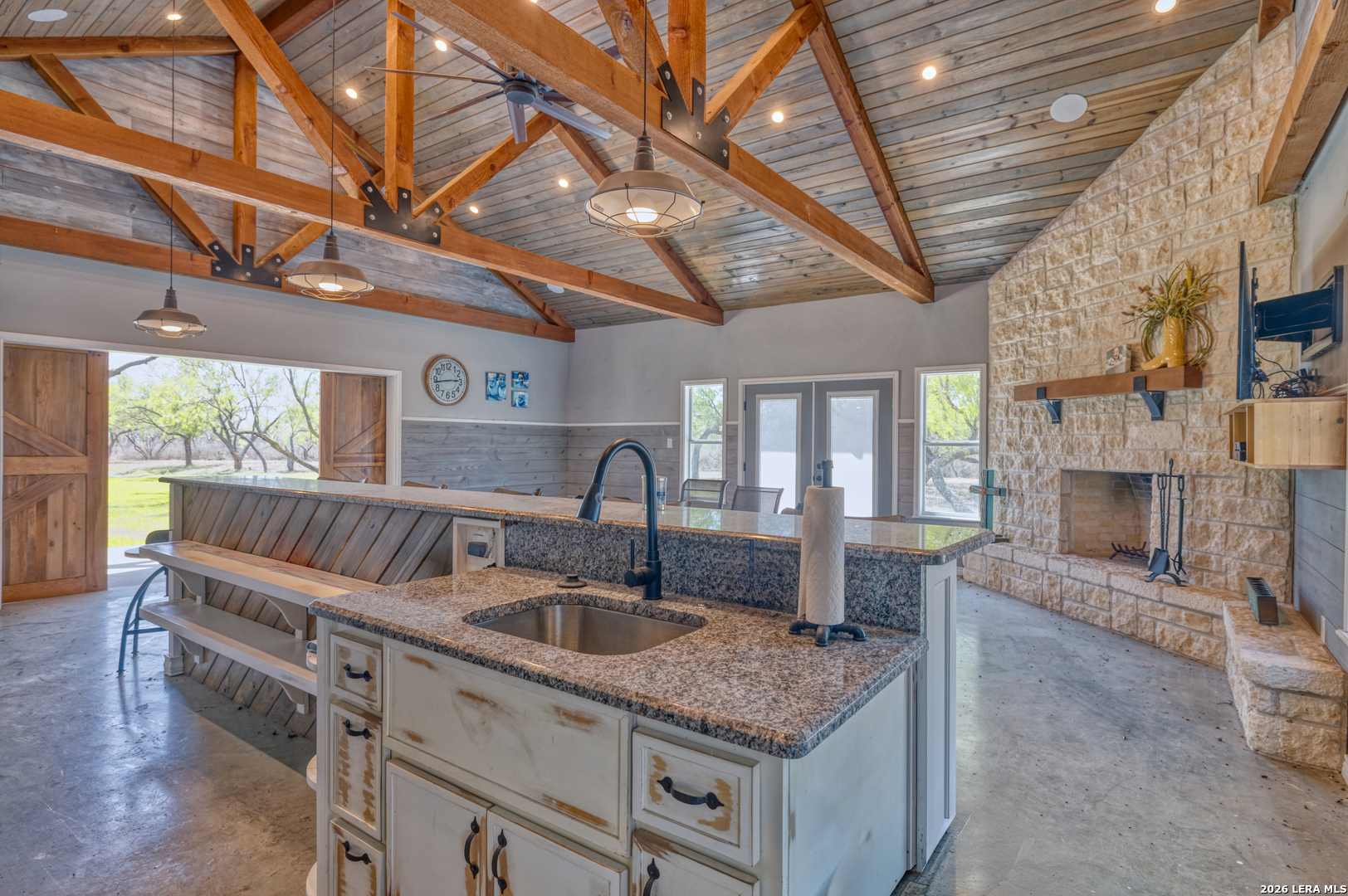 2189 County Road 400 Uvalde TX 78801