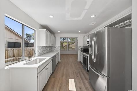 10123 Windburn Trail Converse TX 78109