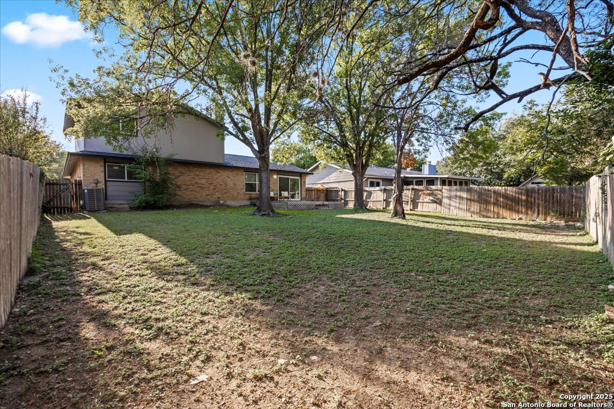 11926 Holm Oaks San Antonio TX 78249