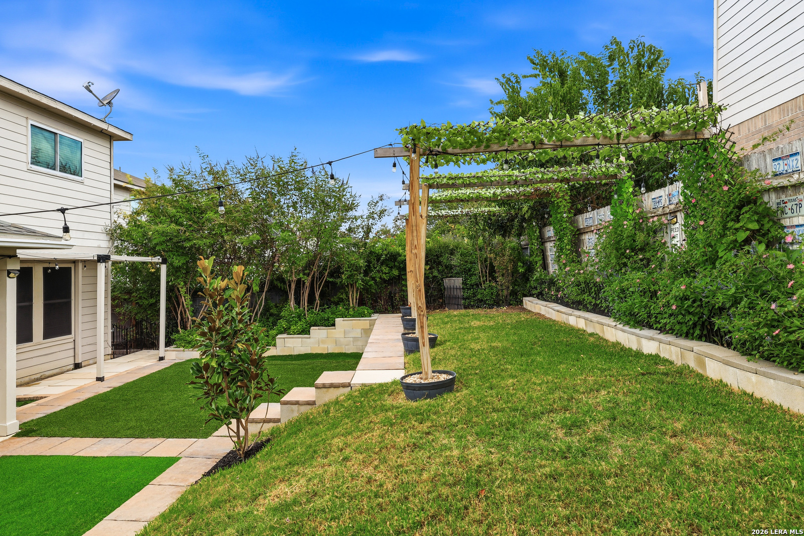 230 Blue Juniper San Antonio TX 78253
