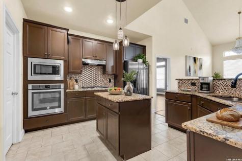 21531 La Pena San Antonio TX 78258