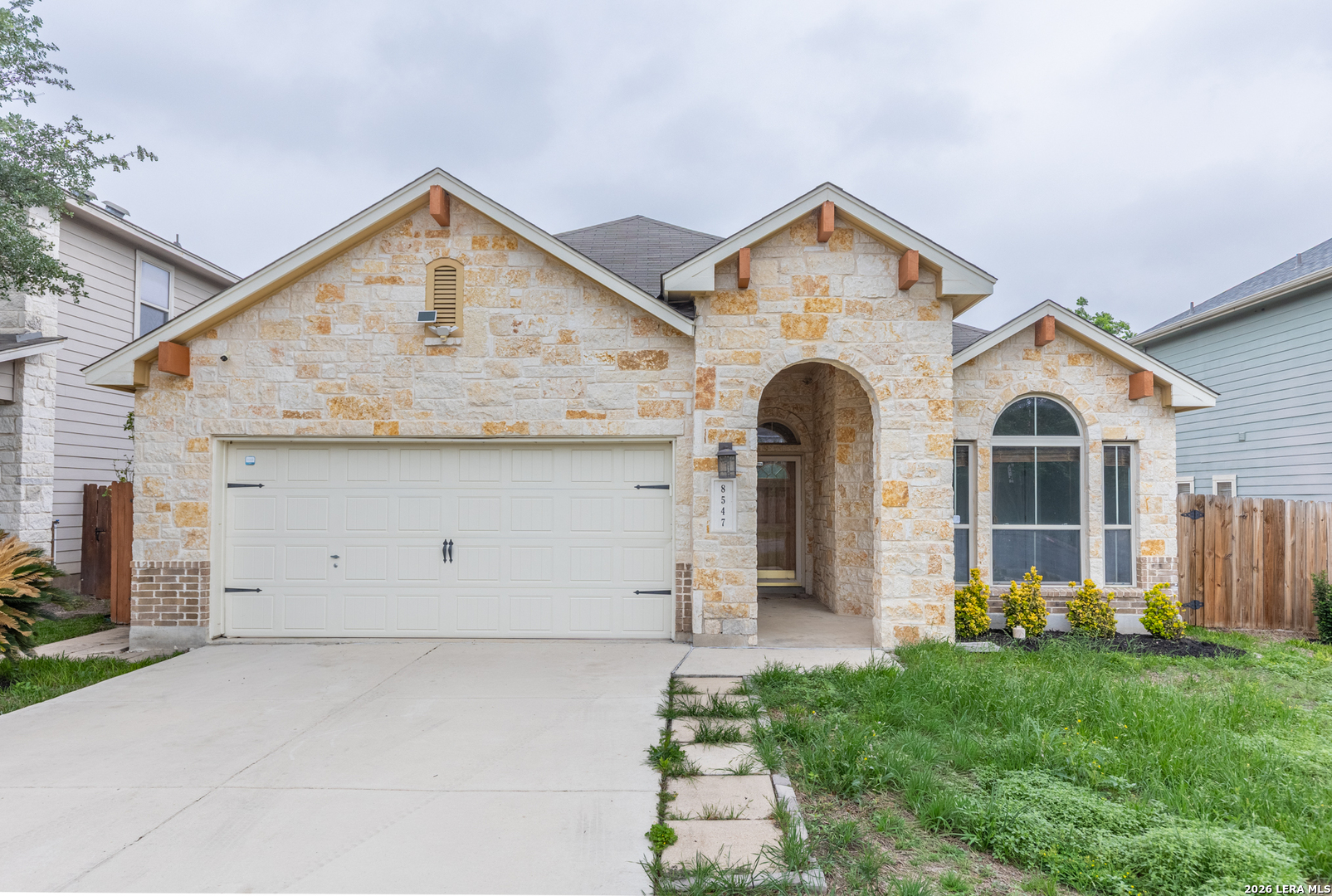 8547 Lone Shadow Trail Converse TX 78109