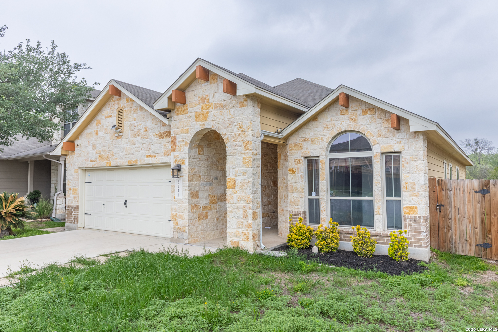 8547 Lone Shadow Trail Converse TX 78109