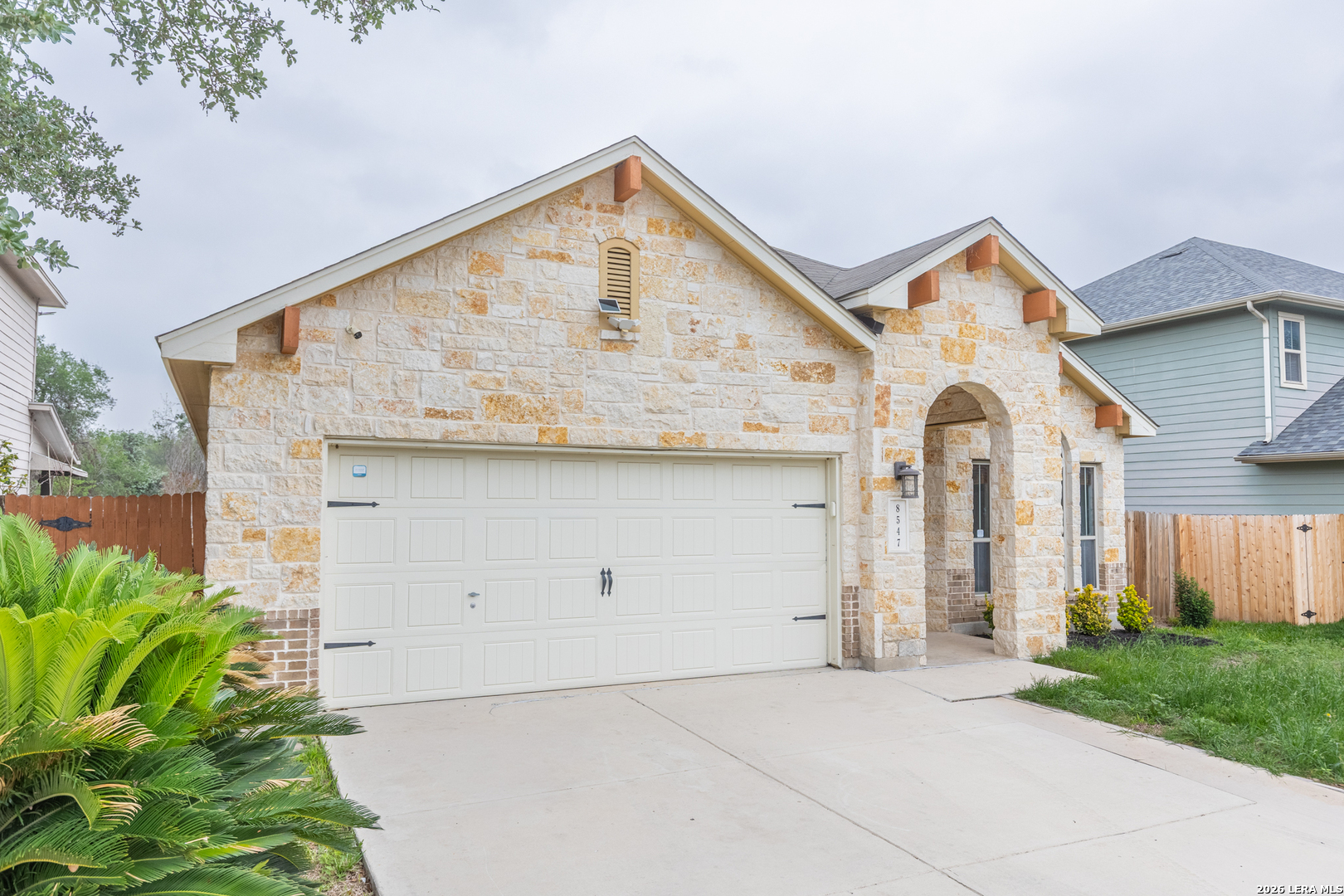 8547 Lone Shadow Trail Converse TX 78109
