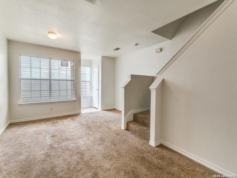 211 Autumn Pass San Antonio TX 78245