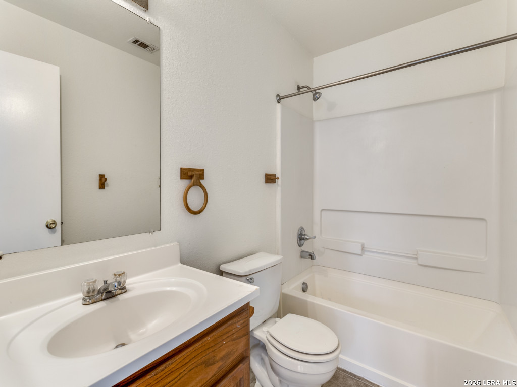 211 Autumn Pass San Antonio TX 78245