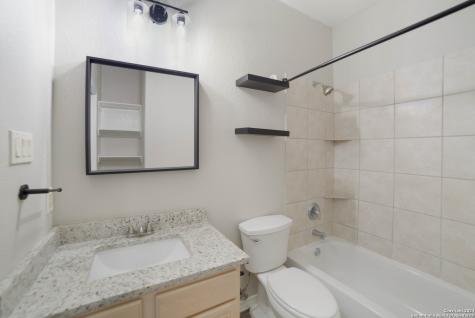 422 Regal View Drive San Antonio TX 78220