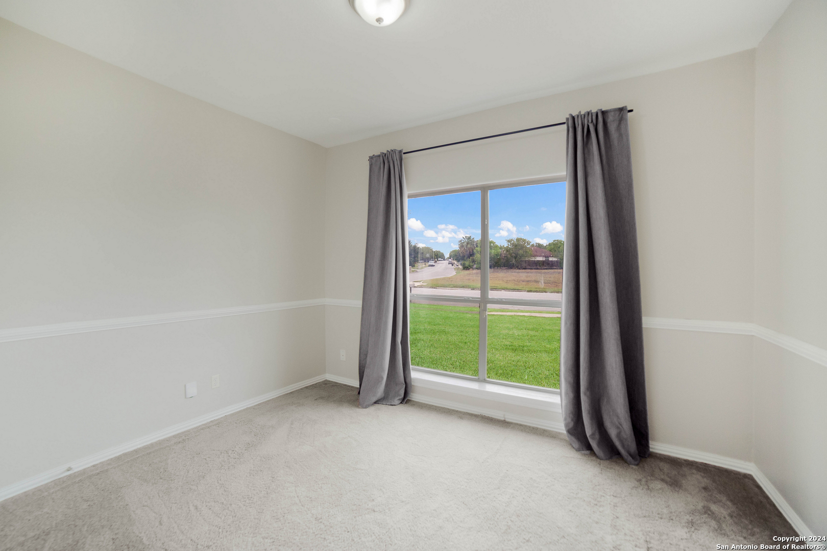 422 Regal View Drive San Antonio TX 78220