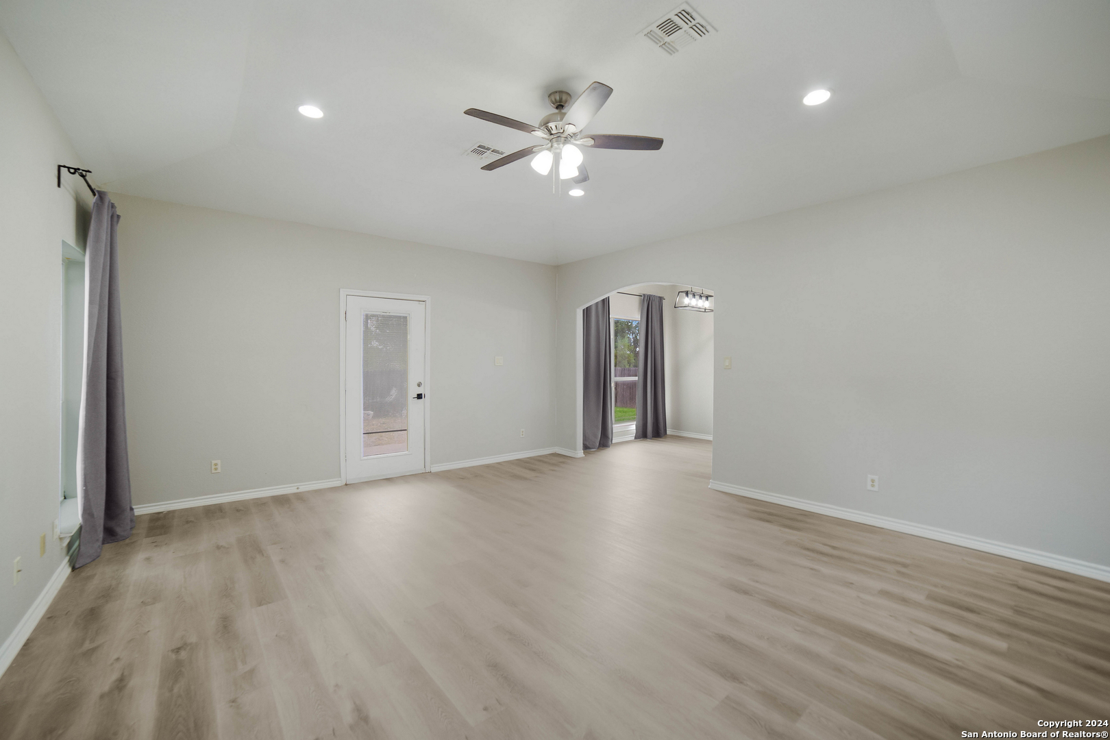 422 Regal View Drive San Antonio TX 78220