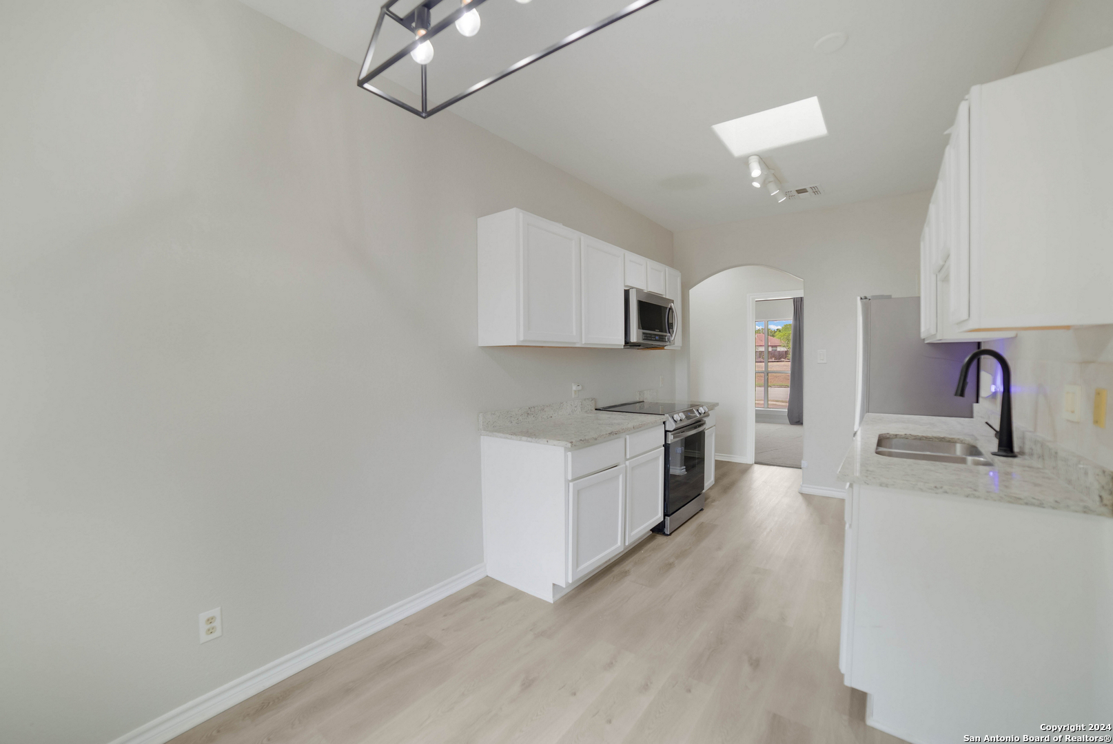 422 Regal View Drive San Antonio TX 78220