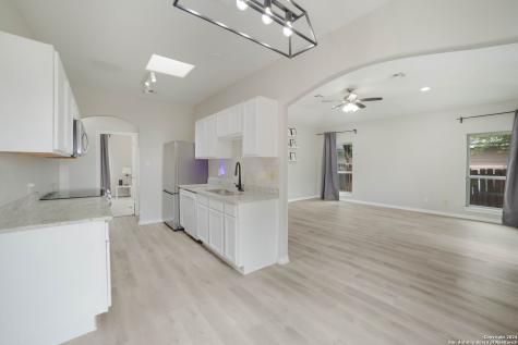 422 Regal View Drive San Antonio TX 78220