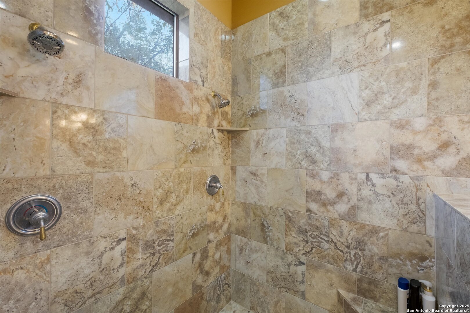702 Bluff Breeze San Antonio TX 78216