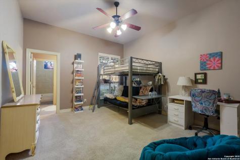 702 Bluff Breeze San Antonio TX 78216