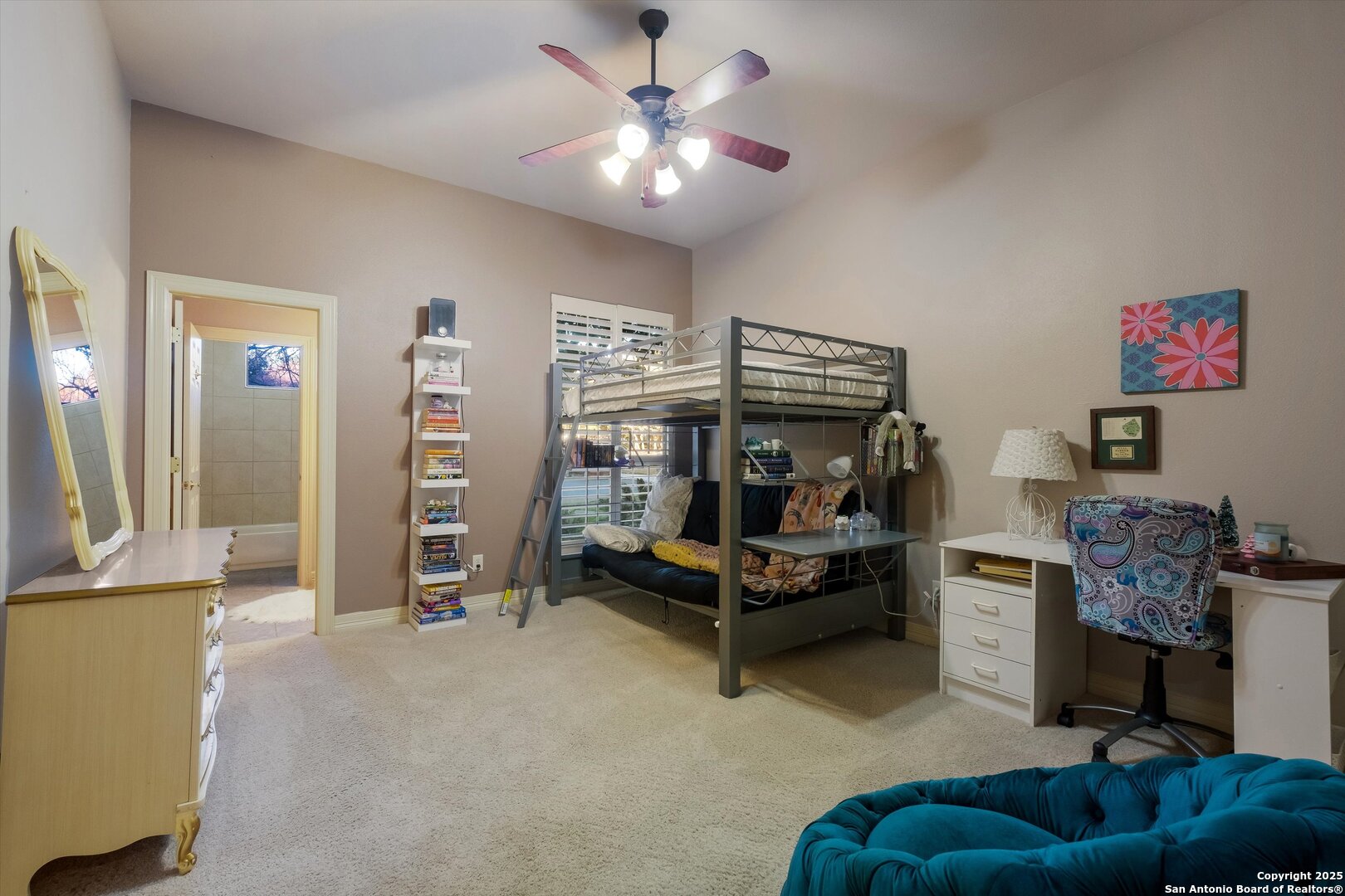 702 Bluff Breeze San Antonio TX 78216