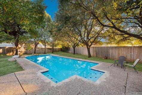 702 Bluff Breeze San Antonio TX 78216