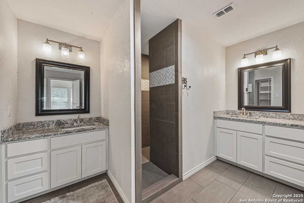 21 Royal Crest New Braunfels TX 78130
