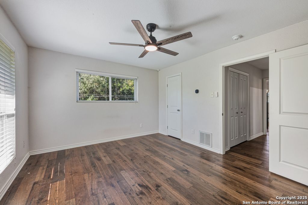 21 Royal Crest New Braunfels TX 78130