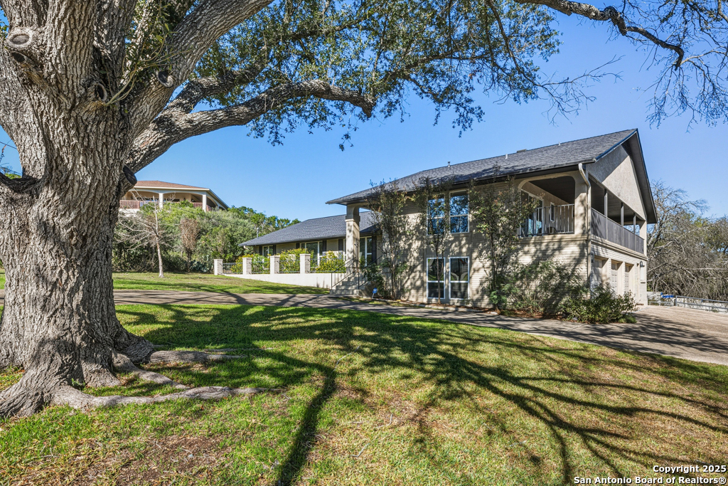 21 Royal Crest New Braunfels TX 78130