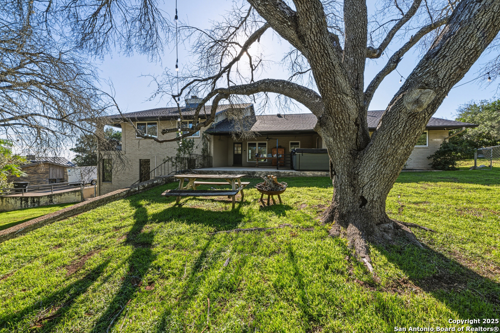 21 Royal Crest New Braunfels TX 78130