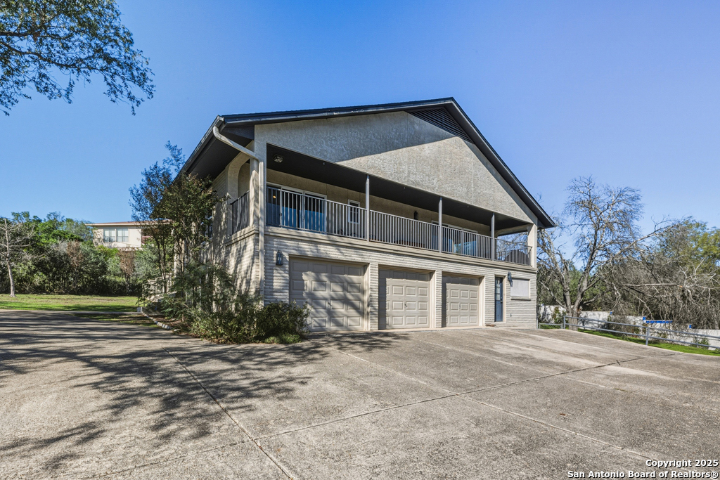 21 Royal Crest New Braunfels TX 78130