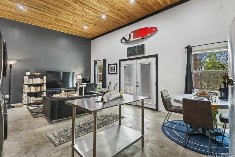 124 Valley Creek Cedar Creek TX 78612
