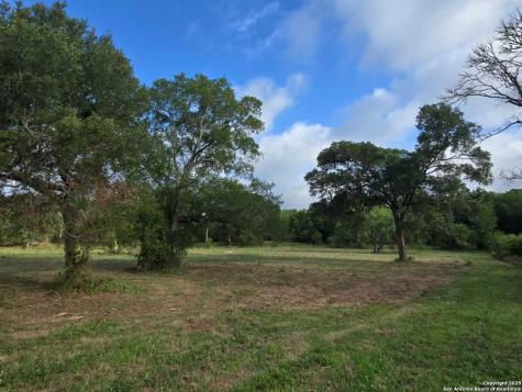 124 Valley Creek Cedar Creek TX 78612