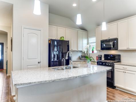 112 Braeburn Boerne TX 78015