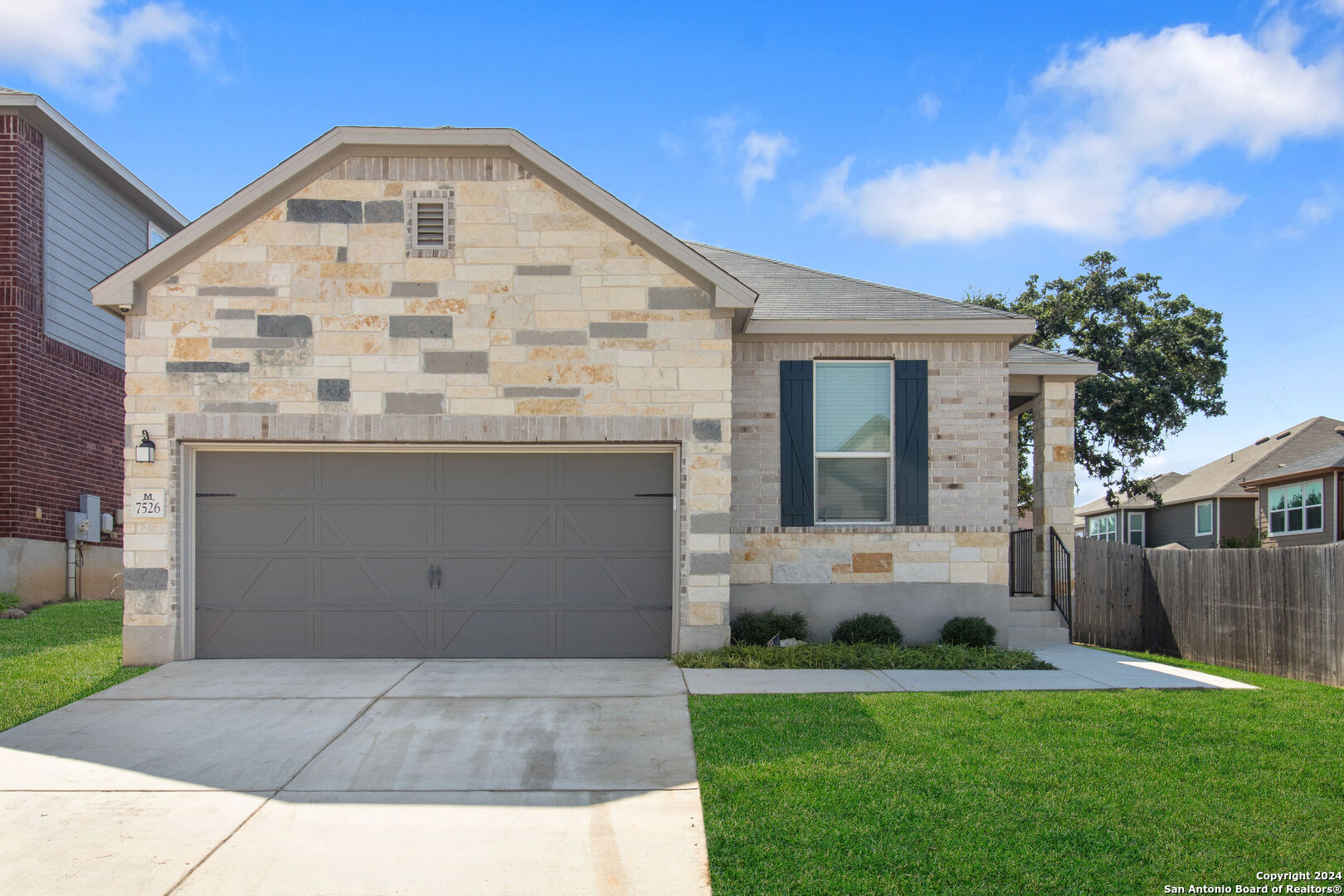 7526 San Mirienda Boerne TX 78015