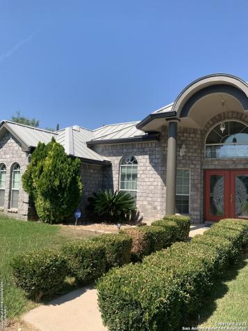 307 Acacia Drive S Uvalde TX 78801