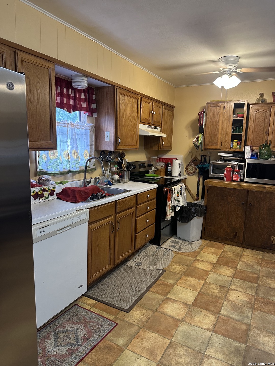 404 W Polk Street Sabinal TX 78801