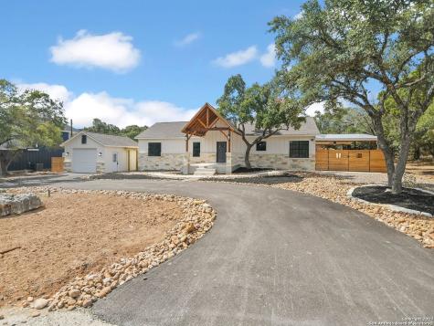 1235 Eastview Drive Canyon Lake TX 78133