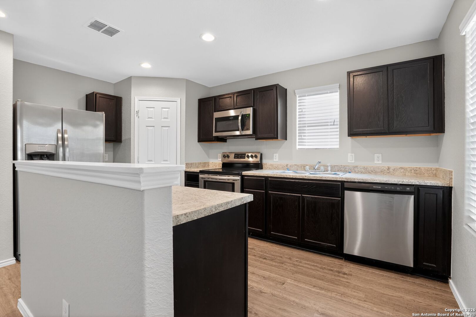 9515 Apple Ridge San Antonio TX 78239