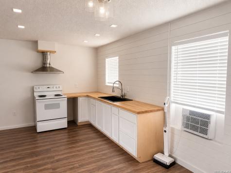 505 W Fm 140 Christine TX 78012