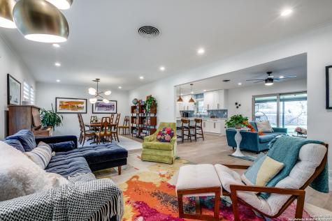 407 Cave Lane San Antonio TX 78209