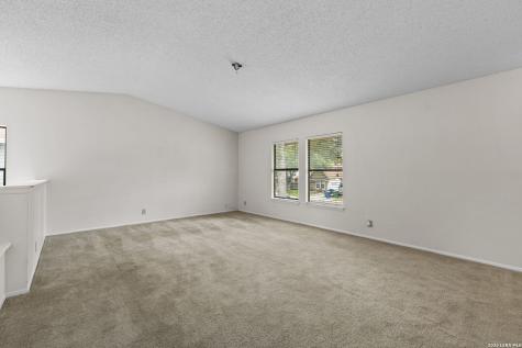 10338 Country Vista San Antonio TX 78240