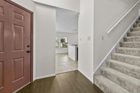 10338 Country Vista San Antonio TX 78240