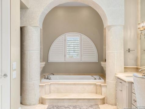 14 Duxbury Park San Antonio TX 78257