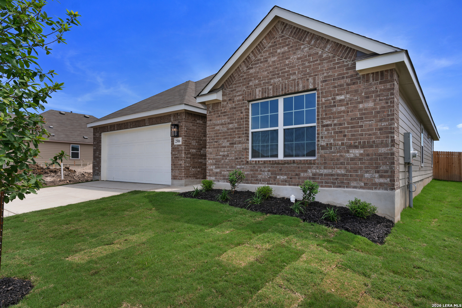2506 White Daisy Hill Converse TX 78109