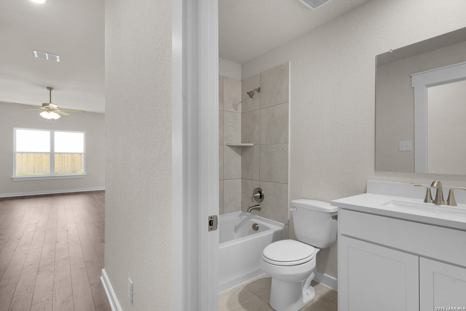 2506 White Daisy Hill Converse TX 78109