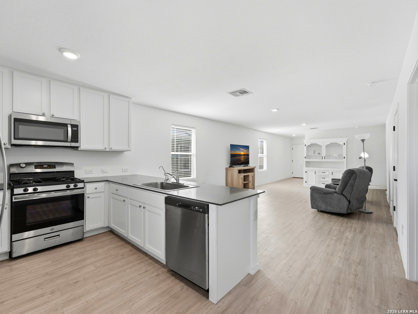 7851 Nessie Trail San Antonio TX 78227