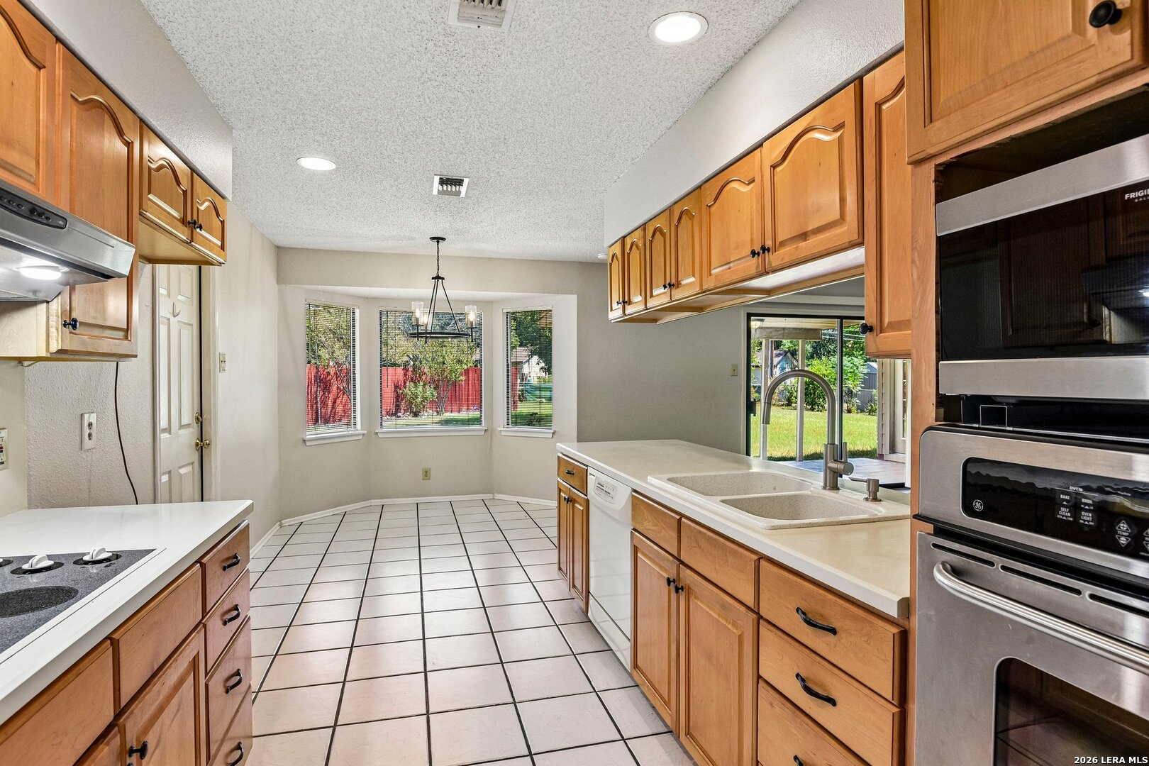 8714 Midcrown Drive Windcrest TX 78239